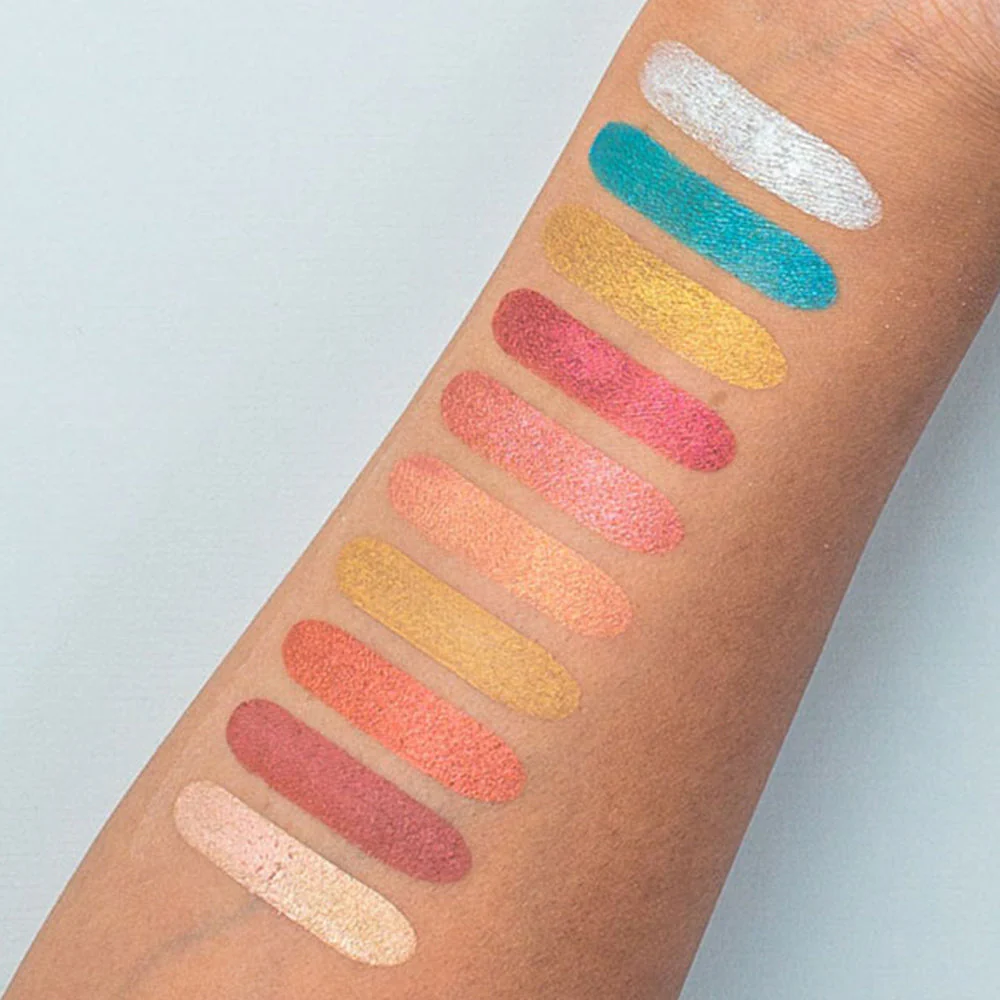 Makeup Revolution X Kisu Shadow & Highlighter Palette - Image 4