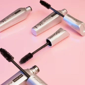 Pigment Play Lift em High Mascara - Image 5