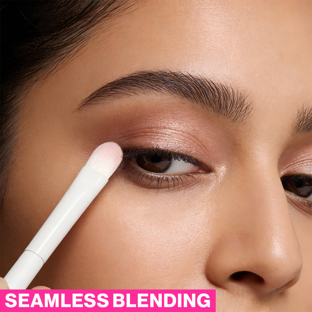 Wet n Wild Large Eyeshadow Brush - Image 5