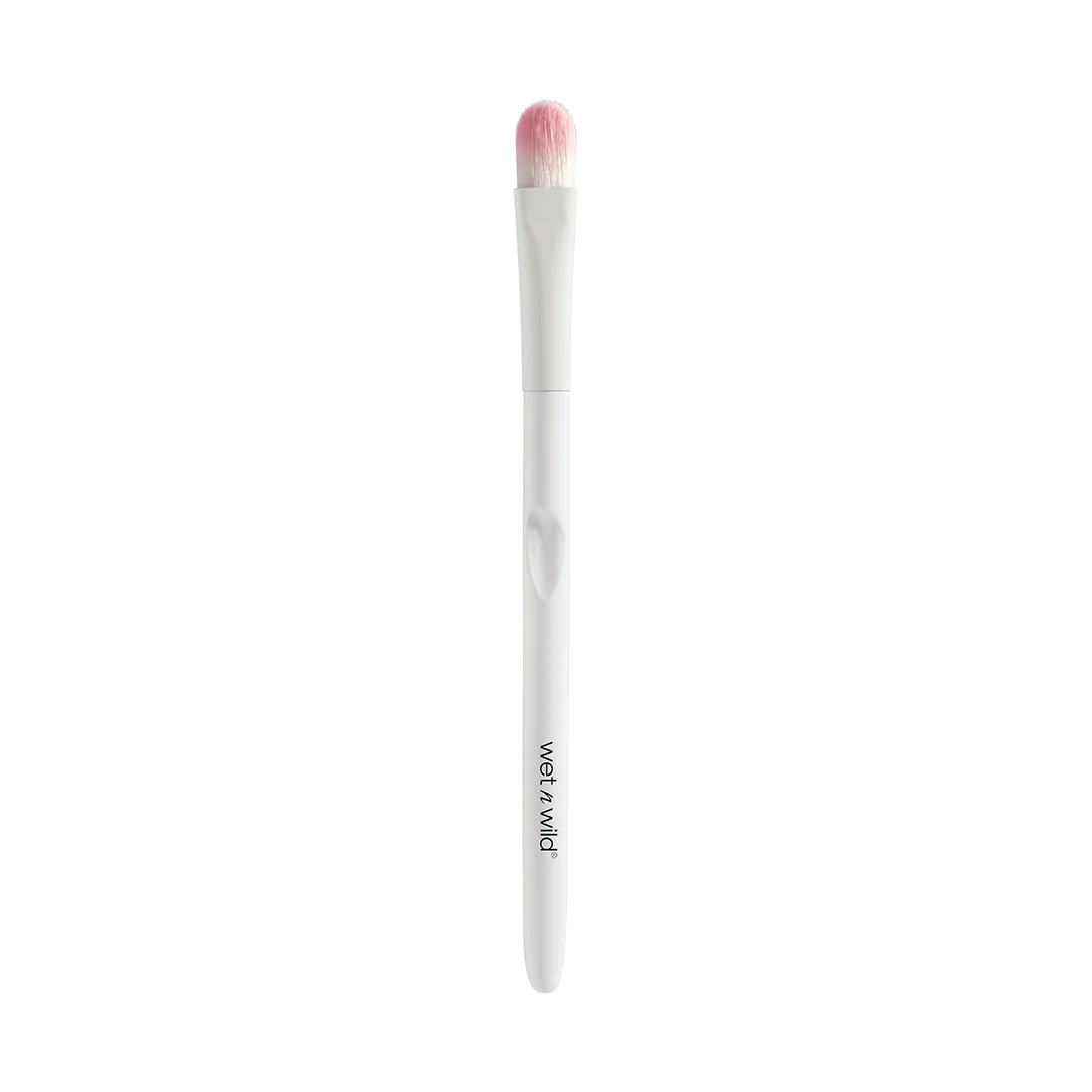 Wet n Wild Large Eyeshadow Brush - Image 8